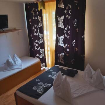 Фотографии Лоджи Pensiunea Premium Travel г. Буштени (Румыния) №2 Фото Лоджи Pensiunea Premium Travel г. Буштени 2