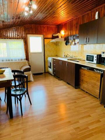 Фото номера Дом с 3 спальнями Дома для отпуска Casa Papillon г. Буштени 32