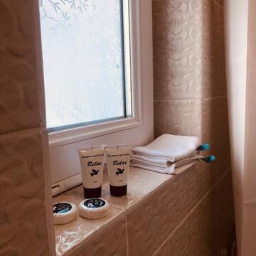 Фото номера Номер-студио с кроватью размера &quot;king-size&quot; и диван-кроватью Гостевой дом Casa Turta Dulce г. Буштени 7