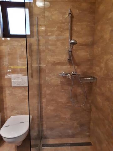 Фото номера Double Room with Free Pool Access - Vila 4 Курортные отели Complex Cochet г. Буштени 11