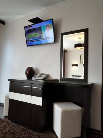 Фото номера Double Room with Free Pool Access - Vila 4 Курортные отели Complex Cochet г. Буштени 31