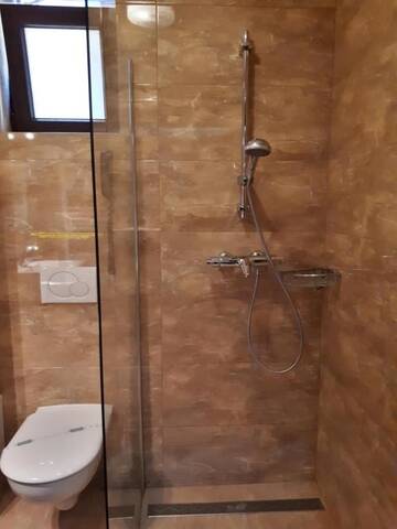 Фото номера Double Room with Free Pool Access - Vila 4 Курортные отели Complex Cochet г. Буштени 36