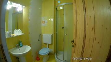 Фото номера Двухместный номер с 1 кроватью Отель Hotel Marasesti г. Буштени 30