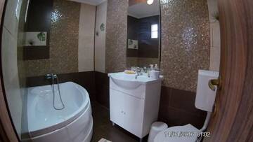 Фото номера Апартаменты Отель Hotel Marasesti г. Буштени 4