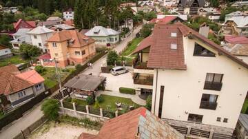Фото номера Вилла с 8 спальнями Гостевой дом The Ghetto г. Буштени 6