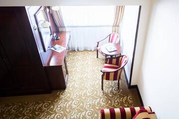 Фото номера Улучшенные апартаменты Дуплекс Отель Hotel Silva Busteni г. Буштени 3