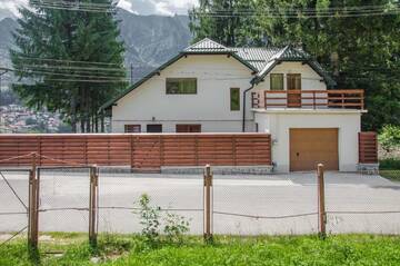 Фото номера Вилла Делюкс Гостевой дом Zamora Bellevue by CityLife Suites г. Буштени 41