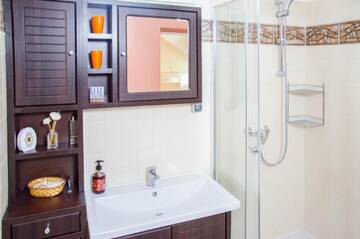 Фото номера Вилла Делюкс Гостевой дом Zamora Bellevue by CityLife Suites г. Буштени 28