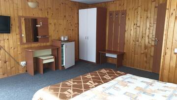 Фото номера Люкс с видом на горы Гостевой дом Casa Maia г. Буштени 6