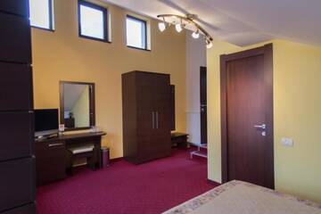 Фото номера Двухместный номер с 1 кроватью Гостевой дом Pension Casa Sara г. Буштени 28