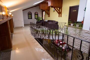 Фото номера Люкс с 2 спальнями Гостевой дом Pension Casa Sara г. Буштени 3