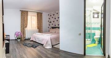 Фото номера Двухместный номер с 1 кроватью и видом на горы Гостевой дом Casa Lazar г. Буштени 4
