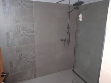 Фото номера Номер с кроватью размера «king-size» и видом на горы Гостевой дом Casa Bucegi Busteni г. Буштени 32