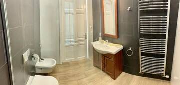 Фото номера Апартаменты с видом на сад Виллы Vila Castel Cantacuzino г. Буштени 5