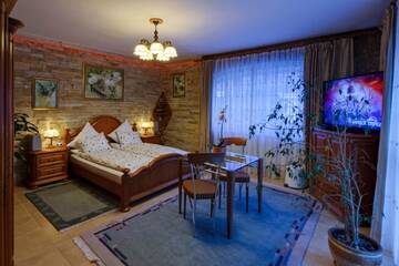 Фото номера Вилла с 6 спальнями Виллы Boutique Hotel Club-Austria г. Буштени 24