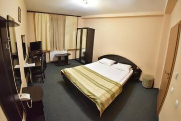 Фото номера Двухместный номер с 1 кроватью Отель Hotel Paraul Rece г. Буштени 4