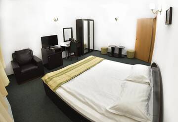 Фото номера Двухместный номер с 1 кроватью Отель Hotel Paraul Rece г. Буштени 8