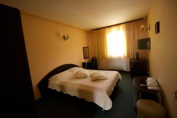 Фото номера Двухместный номер с 1 кроватью Отель Hotel Paraul Rece г. Буштени 12