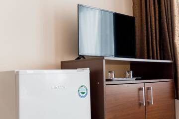 Фото номера Трехместный номер «Комфорт» с душем Гостевой дом Casa Andy г. Буштени 5